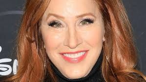 Lisa Ann Walter On Her Fiber One Campaign, Body Image, And Abbott  Elementary