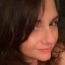 Laurette Lynn (@TheLauretteLynn)