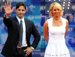Canale 5 è un canale televisivo italiano privato disponibile in italia a livello. Bufera A Mediaset Maria De Filippi Lascia Canale 5 Si Sposta Su Un Altro Canale E Condurra Un Programma Rai Fan Sotto Choc Ecco Cos E Successo Piu Donna