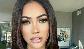 Erika Gray's Instagram, Twitter & Facebook