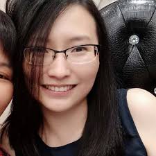 Can liquid coloring be added to Italian macarons or natural powders to  French macarons?