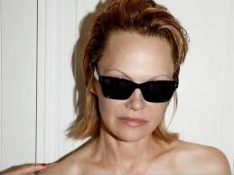 Pamela Anderson's iconic mother-of-the-groom look is hot mom goals — and my forever style inspo