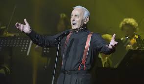Retrouvez toutes les phrases célèbres de charles aznavour parmi une sélection de + de 100 000 citations célèbres provenant d'ouvrages, d'interviews ou de. Quel Age A Aujourd Hui Le Chanteur Connaissez Vous Bien Charles Aznavour Quiz Femme Actuelle