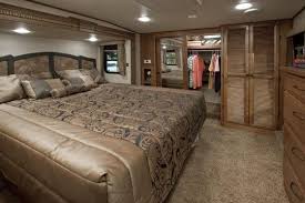 Heartland Luxury Fifth Wheels Heartland Rvs Rushmore Love This Bedroom Rv Interior Rv Floor Plans Cozy Interior