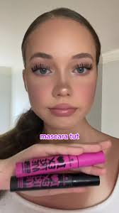 Essence Mascara Tutorial: Curl Lashes & Pink vs Black Mascara
