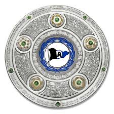 It shows all personal information about the players, including age, nationality, contract duration and current. Und Wir Holen Uns Die Meisterschaft Dsc Arminia Bielefeld Dein Verein Fotos Meinungen Diskussionen Der Fans Facebook