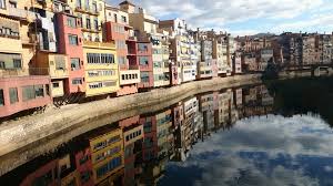 How to get from barcelona to girona by train, bus, rideshare or car. This Girona Spain A Small Town North Of Big City Barcelona Girona Small Towns Spain