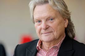 Pepe Willberg sai lapsen Dannyn assistentin kanssa