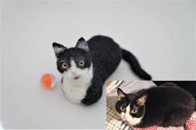 A Needle Felted Cat Mogli That Went To German Janetsneedlefelting Needlefelting Crafts Catart Catlady Petp In 2020 Needle Felted Cat Felt Cat Cat Call