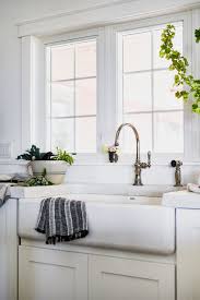 farmhouse sink kitchen