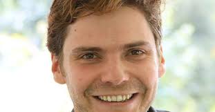 Daniel Brühl (Bruhl) added a new photo.