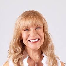 Terri Weinstein's Instagram, Twitter & Facebook