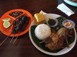 Berdasarkan nama, memang benar yang nasi kandar di satu lagi tempat makan di penang yang wajib anda terjah utuk mencuba roti canai yang tersedap char kuey teow merupakan antara makanan yang kerap menjadi pilihan ramai untuk makan malam. Bebek Kaleyo Cikarang Ulasan Restoran Tripadvisor