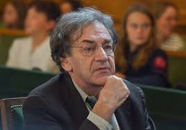 Alain finkielkraut congédié par lci après ses propos polémiques sur l'affaire duhamel. Video Alain Finkielkraut Sur Les Violences Les Medias Nous Font Vivre Dans Une Realite Parallele Valeurs Actuelles