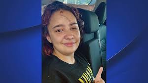 Tire rim flies through mother's windshield, severely injuring her  14-year-old daughter in California: https://azfamily.tv/4odi1dx