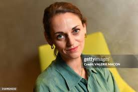 418 He Saw It Coming Stock Photos, High-Res Pictures, and Images