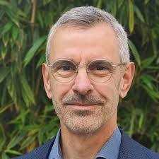 Pascal Levensohn's Instagram, Twitter & Facebook