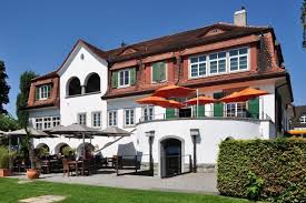 Villa Sunneschy Die Wohlfuhloase Am Zurichsee In 2020 Villa Villen Style At Home
