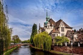Lycee Harry Potter Les Pontonniers Strasbourg Mansions House Styles House