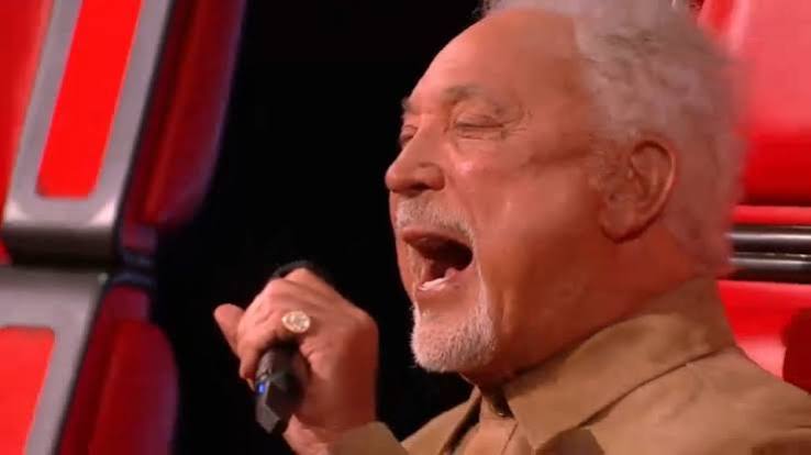 The Voice UK fans slam ITV over Tom Jones axe as star belts out biggest hit on show