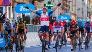 Con draghi cambieranno i vertici della rai: Live Milano Sanremo 2021 Stuyven Sorprende Tutti E Conquista La Milano Sanremo La Gazzetta Dello Sport