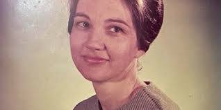 Wanda Britt's Instagram, Twitter & Facebook