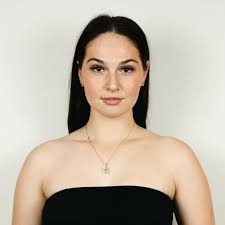 Chynna Williams's Instagram, Twitter & Facebook