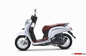 Lampu depan dan belakang menggunakan model baru yang. 8 Warna Honda Scoopy Terbaru 2020 Tipe Stylish Dan Sporty Bmspeed7 Com