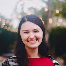 Of Legends and Roses (The Crowned Chronicles Book 1)