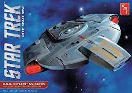 Star trek uss enterprise ncc1701a. Amt Amt845 1 420 Star Trek Deep Space Nine Uss Defiant Nx 74205 Amazon De Spielzeug