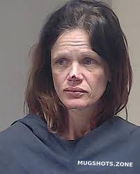 Tamra Meadows's Instagram, Twitter & Facebook