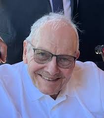 Albert Hawthorne's Instagram, Twitter & Facebook