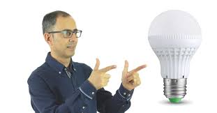 Poner unas bombillas dicroicas de led en sustitución de los focos halógenos convencionales que podéis tener en casa, os ayudará a reducir considerablemente la factura de la luz. Las 5 Mejores Lamparas Led Del Ano 2020 Cuales Comprar Y Por Que