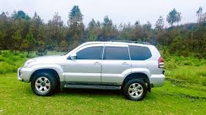 2021 toyota land cruiser 200 обзор максимальной комплектации тойота ленд крузер 200 4.6 бензин. Camioneta Toyota Land Cruiser Prado 4x4 Venta De Carros En Guatemala