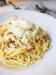 Simple Italian Spaghetti Carbonara Immaculate Ruemu Recipe Spaghetti Carbonara Carbonara Italian Recipes