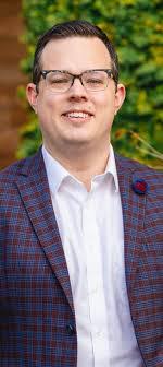 Andrew Correll's Instagram, Twitter & Facebook