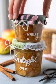Bratapfelmarmelade Mit Mandeln Und Rosinen Ina Isst Rezept Gebratene Apfel Apfel Marmelade Apfelmarmelade