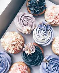Now Accepting Pre Order For Valentines Day Cupcakes Trylocalph Whattoeatph Whatstoloveph Wheninmanilamusttry Wheninm Cupcake Cakes Desserts Pretty Food