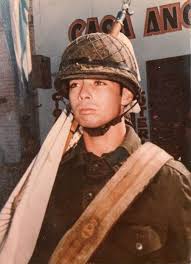 Fue una de las guerras de mayor relevancia para argentina puesto que murieron casi 700 de sus soldados. Guerra De Las Malvinas 1982 Home Facebook