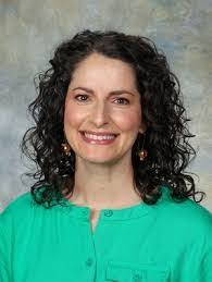 Kimberly Courville's Instagram, Twitter & Facebook