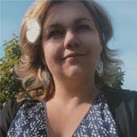 Laura Molle's Instagram, Twitter & Facebook