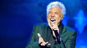 Follow me on twitter @realsirtomjones follow me on instagram @realsirtomjones. Stichtag 7 Juni 1940 Popsanger Tom Jones Wird Geboren Stichtag Wdr
