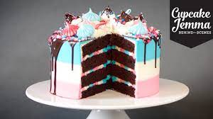 Pin On Cake Cupcakes And Icing Videos