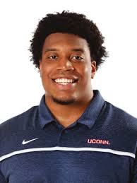 2021 UConn Football Poster.indd 1 8/5/21 12:33 PM