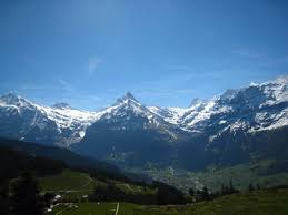 Финстераархорн (finsteraarhorn), вершина в швейцарии, самая высокая в бернских альпах (4274 м). Wetterhorn Schreckhorn Finsteraarhorn And Grindelwald Glaciers Viewed From Bussalp Picture Of Bussalp Grindelwald Tripadvisor