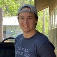 Lori Crenshaw's Instagram, Twitter & Facebook