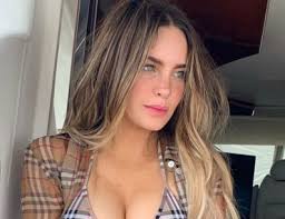 Belinda y christian nodal esperan a su primer bebé. Belinda Embarazada Asi Responde Ante Los Rumores Xoxo News Celebs