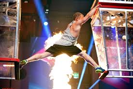 Contestants run, jump, crawl, climb, hang, and swing through crazy obstacles as they compete to become the next american ninja champion. Ninja Warrior Germany Konnen Diese Stars Den Hartesten Tv Parcours Bezwingen Gala De