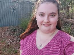 Angela Neil's Instagram, Twitter & Facebook