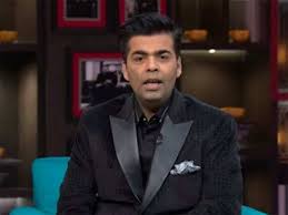 Koffee With Karan 5 Episode 1 Shah Rukh Khan Alia Bhatt Reopens With A Bang Alia Srk Chemistry Is Adorable He even mentioned that no one has ever got anything for him on the show and was touched by this gesture. shah rukh khan alia bhatt